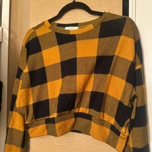 Mezzanine women’s long sleeve flannel crop top